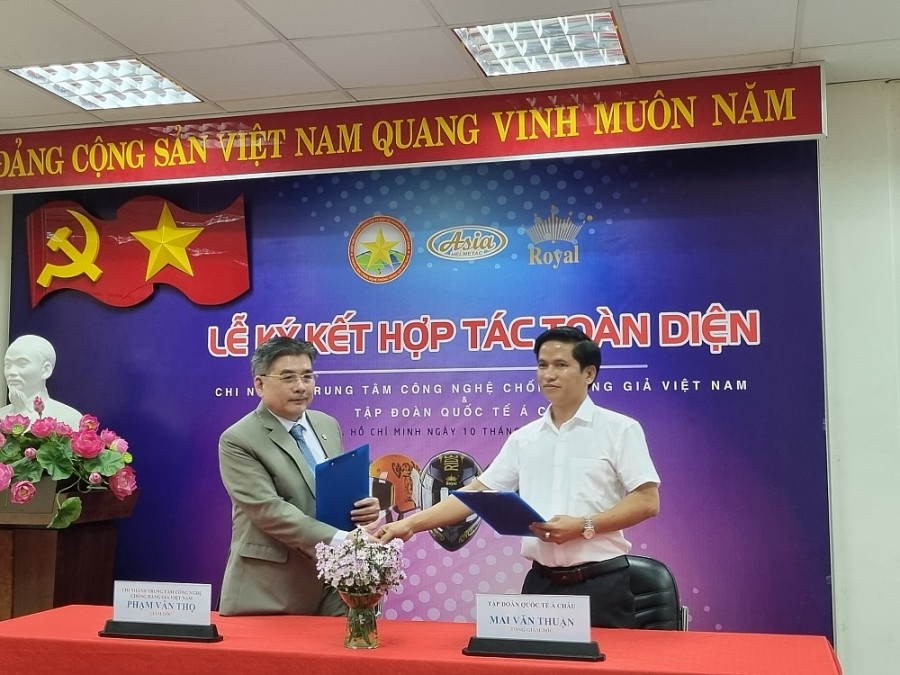 Doanh nhân Việt Nam